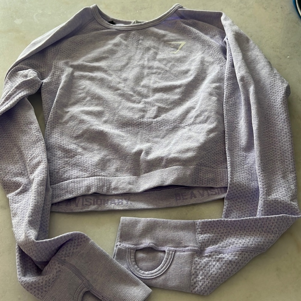 Lilac seamless Gymshark crop top. Matching leggings sold separately. Worn once.